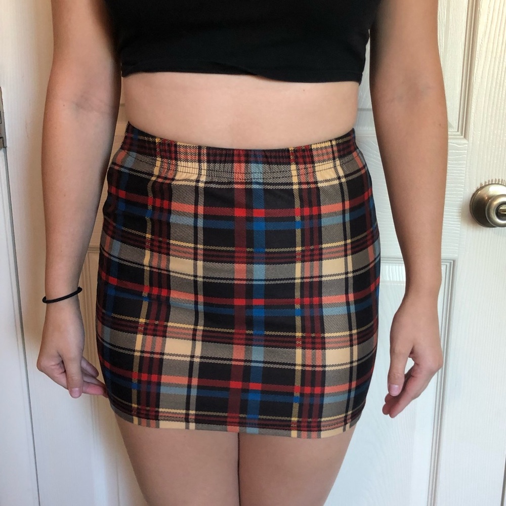 Plaid mini skirt (worn once)